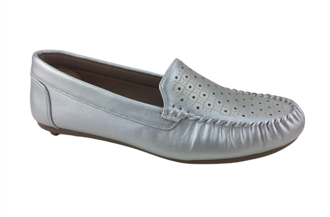 women's sneaker shoes