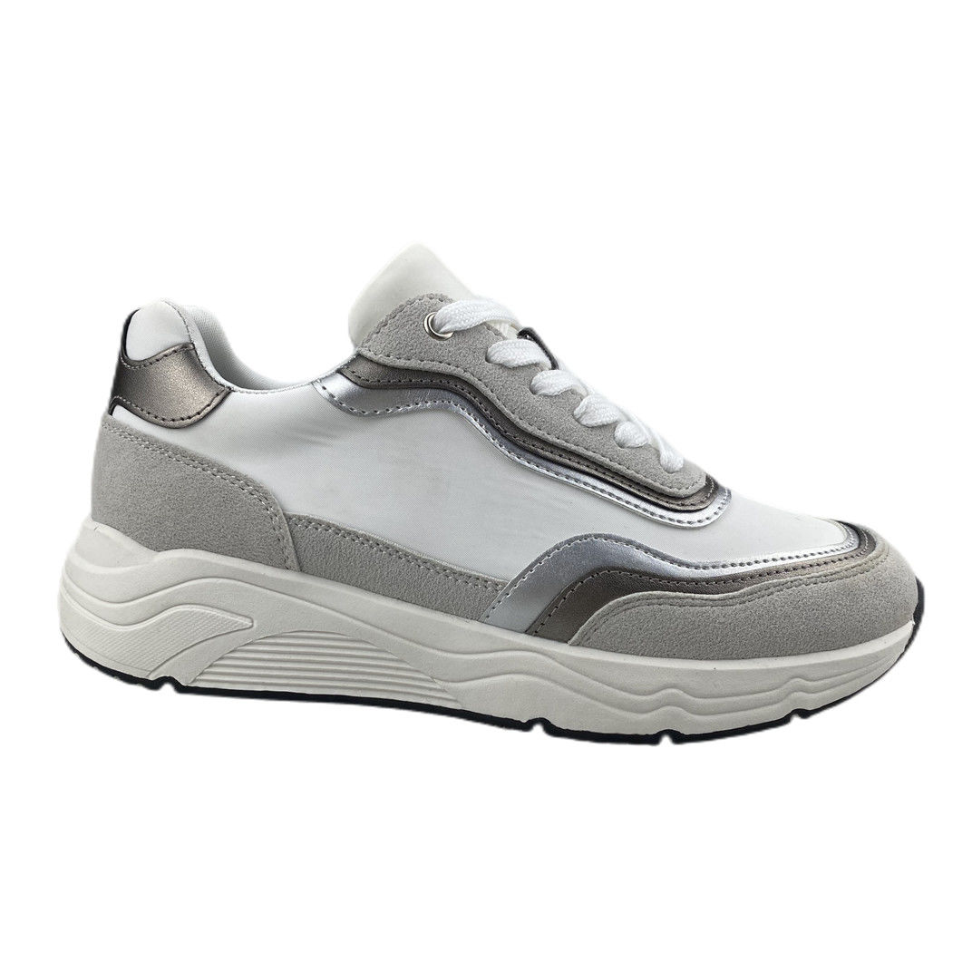 women's sneaker shoes